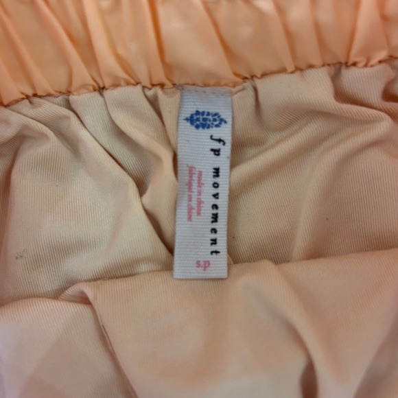 Free People Movement Melon Get your flirt on High Waisted Shorts Women S - Picture 7 of 8